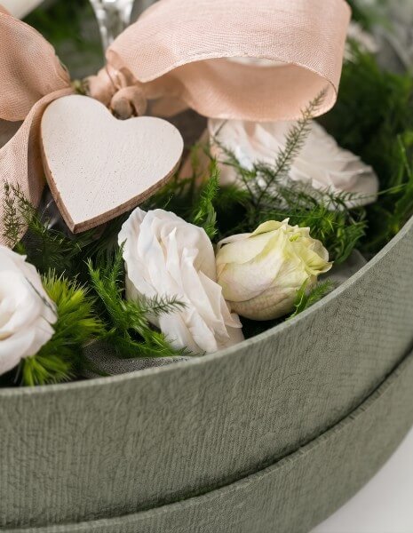 RISERVA FLOWER BOX L - CHAMPAGNE Lisianthus e verdi di stagione