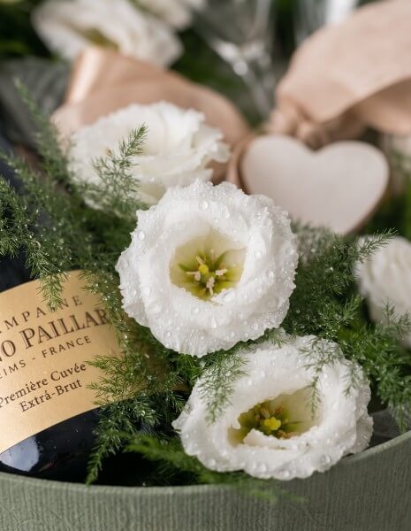 RISERVA FLOWER BOX L - CHAMPAGNE Lisianthus e verdi di stagione