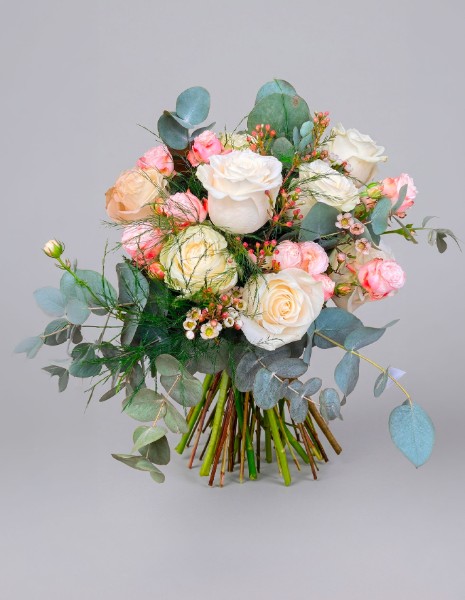Bouquet Adele con rose bianche e roselline rosa