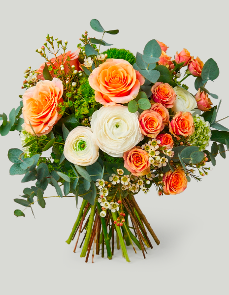 BOUQUET ELSA Ranuncoli tenui e  pesca con rose ramificate, wax flower ed eucalipto