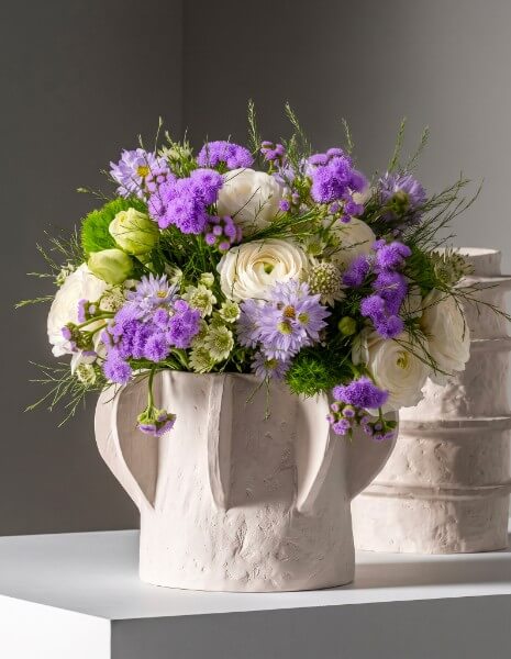BOUQUET TOSCA | S - Toni rosa polvere e lilla con ranuncoli, fiori di campo e accenti verdi