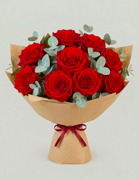 BOUQUET ESME 9 rose rosse Explorer a stelo lungo ed eucalipto